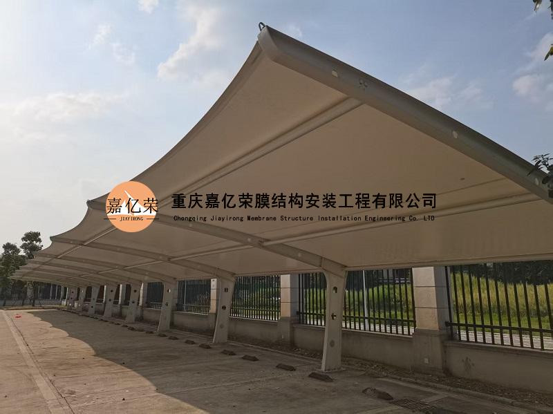 七字型膜结构停车棚